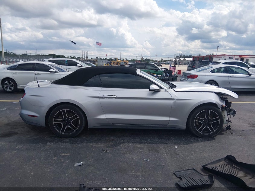 FORD MUSTANG - zdjęcie 13