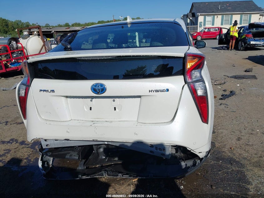 TOYOTA PRIUS - zdjęcie 16