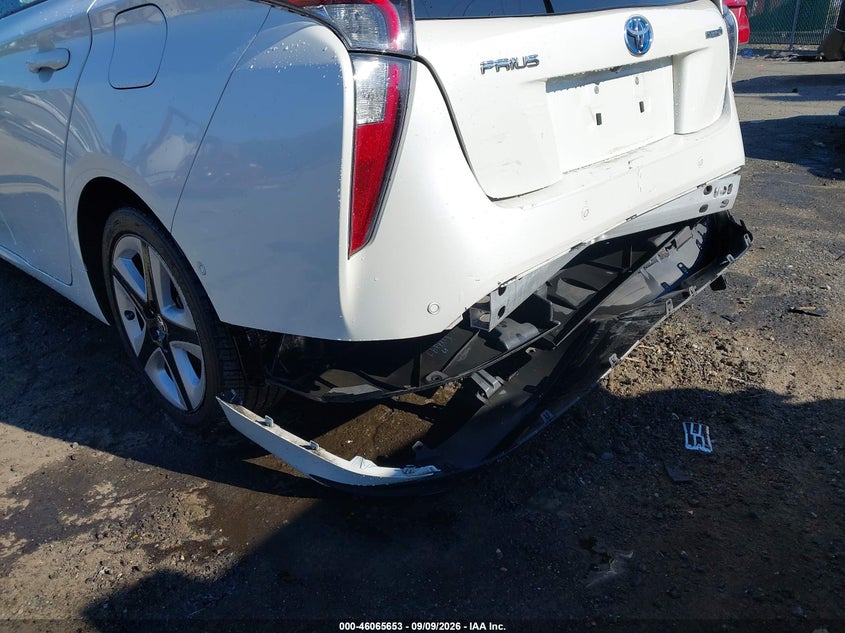 TOYOTA PRIUS - zdjęcie 6