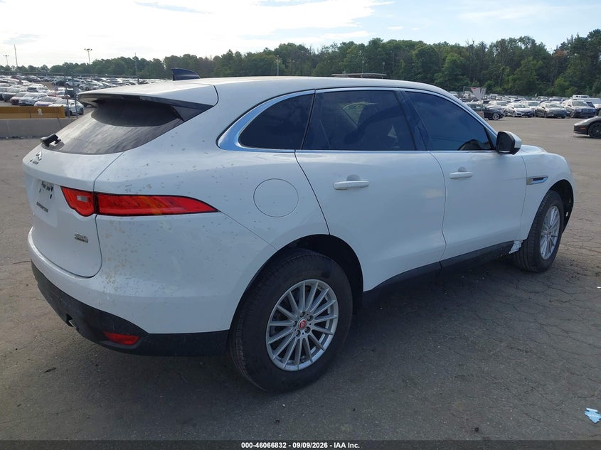 JAGUAR F-PACE - zdjęcie 4