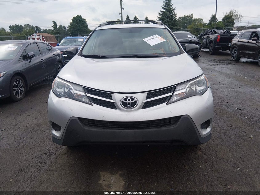 TOYOTA RAV4 - zdjęcie 12
