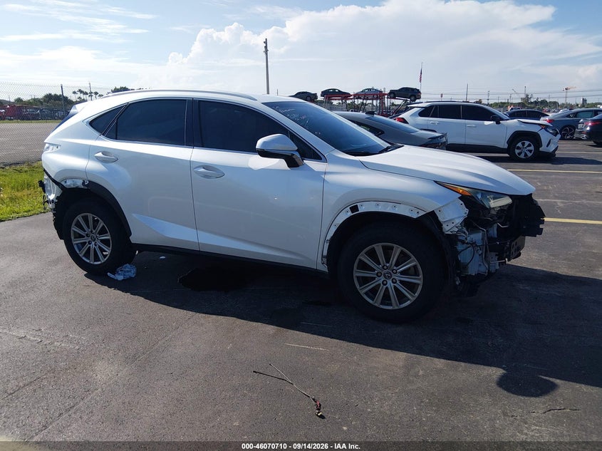 LEXUS NX 300 - zdjęcie 1