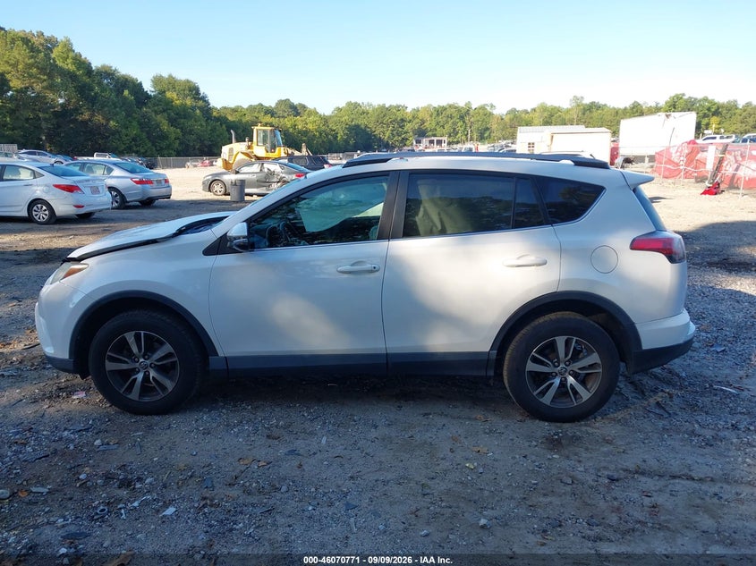 TOYOTA RAV4 - zdjęcie 14
