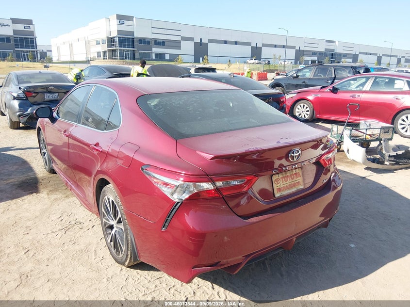 TOYOTA CAMRY - zdjęcie 3