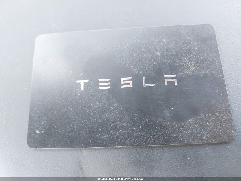 TESLA MODEL Y - zdjęcie 10