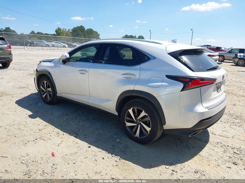 LEXUS NX 300 - zdjęcie 3