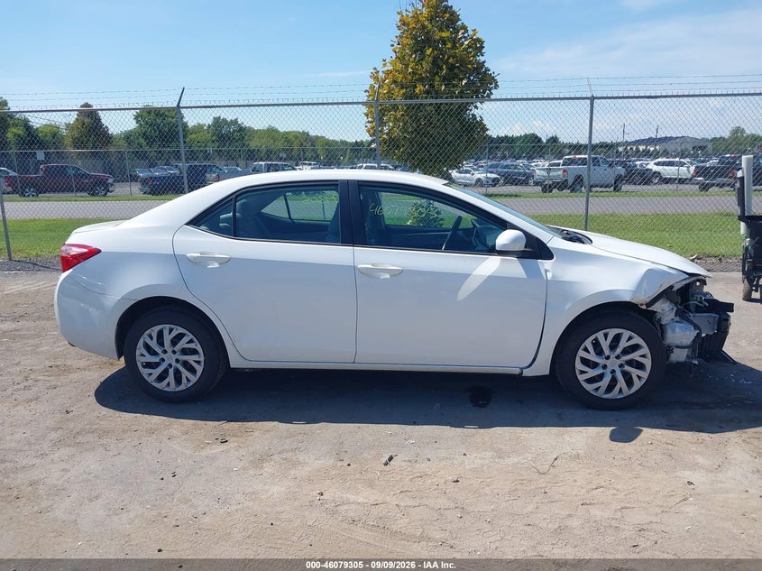 TOYOTA COROLLA - zdjęcie 14
