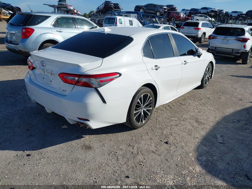 TOYOTA CAMRY - zdjęcie 4