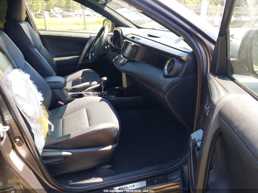 TOYOTA RAV4 - zdjęcie 5