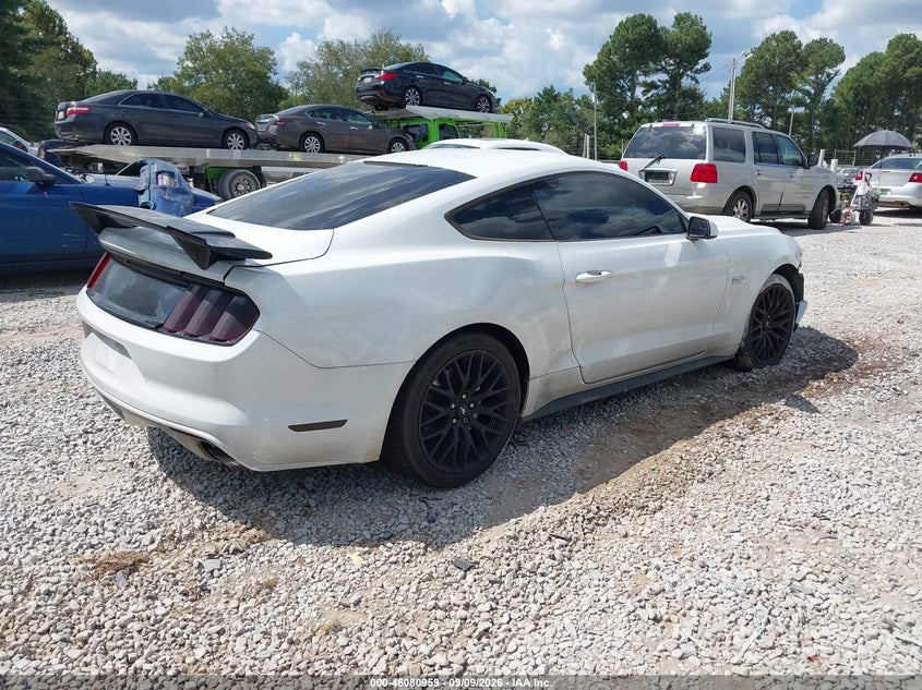 FORD MUSTANG - zdjęcie 4