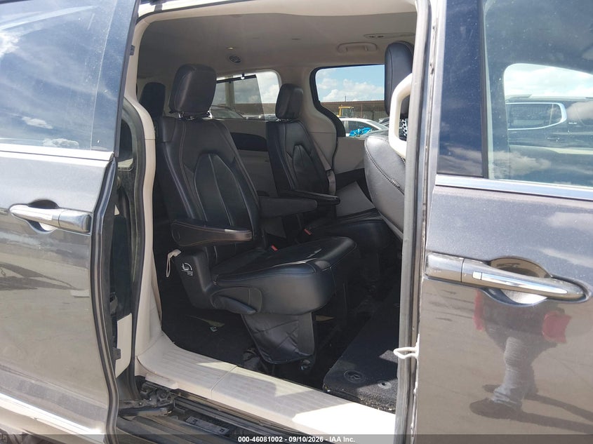 CHRYSLER PACIFICA - zdjęcie 8