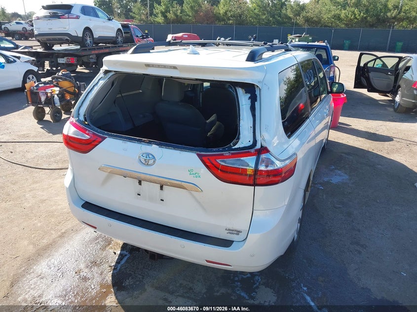 TOYOTA SIENNA - zdjęcie 6