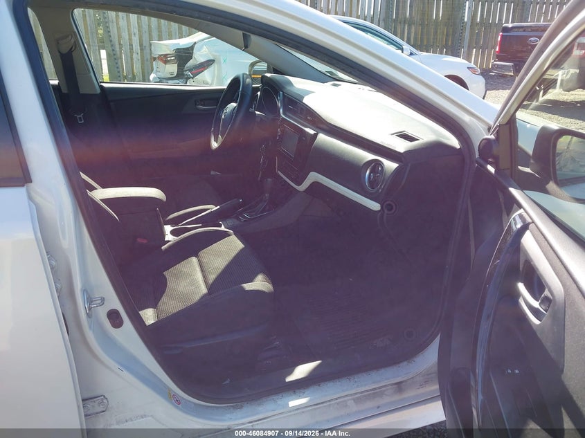 TOYOTA COROLLA IM - zdjęcie 5