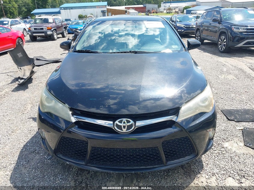 TOYOTA CAMRY - zdjęcie 13