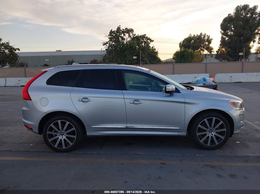 VOLVO XC60 - zdjęcie 14
