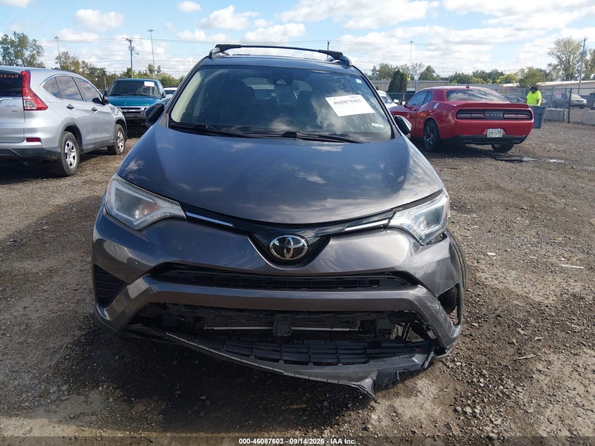 TOYOTA RAV4 - zdjęcie 12
