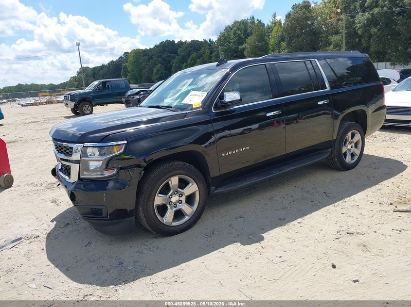 CHEVROLET SUBURBAN - zdjęcie 2
