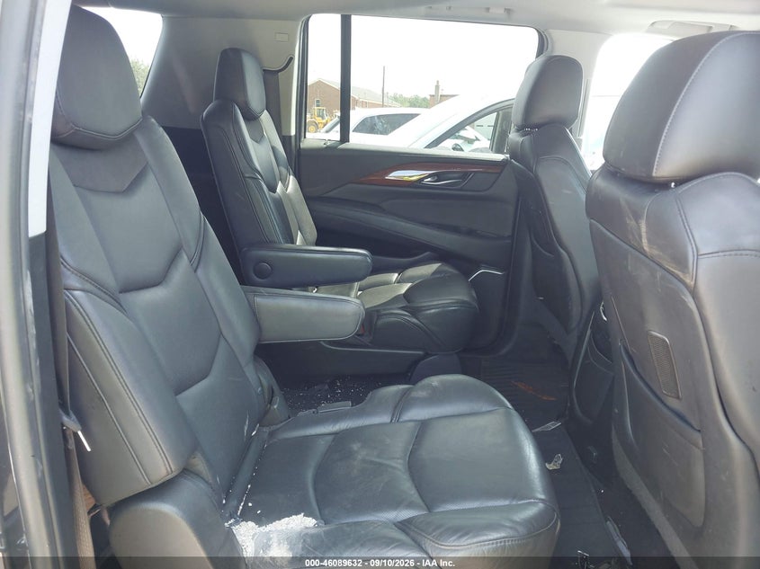 CADILLAC ESCALADE ESV - zdjęcie 8