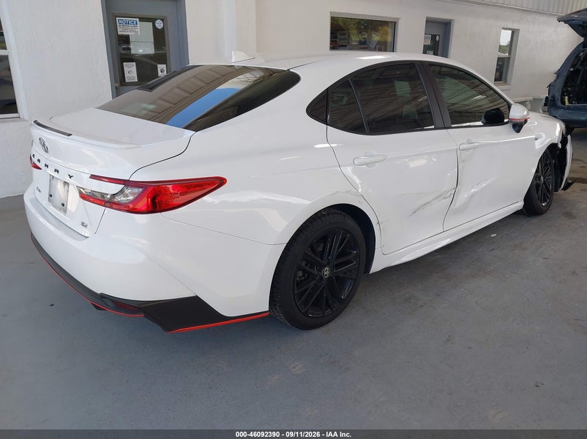 TOYOTA CAMRY - zdjęcie 4