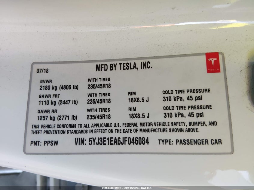 TESLA MODEL 3 - zdjęcie 9