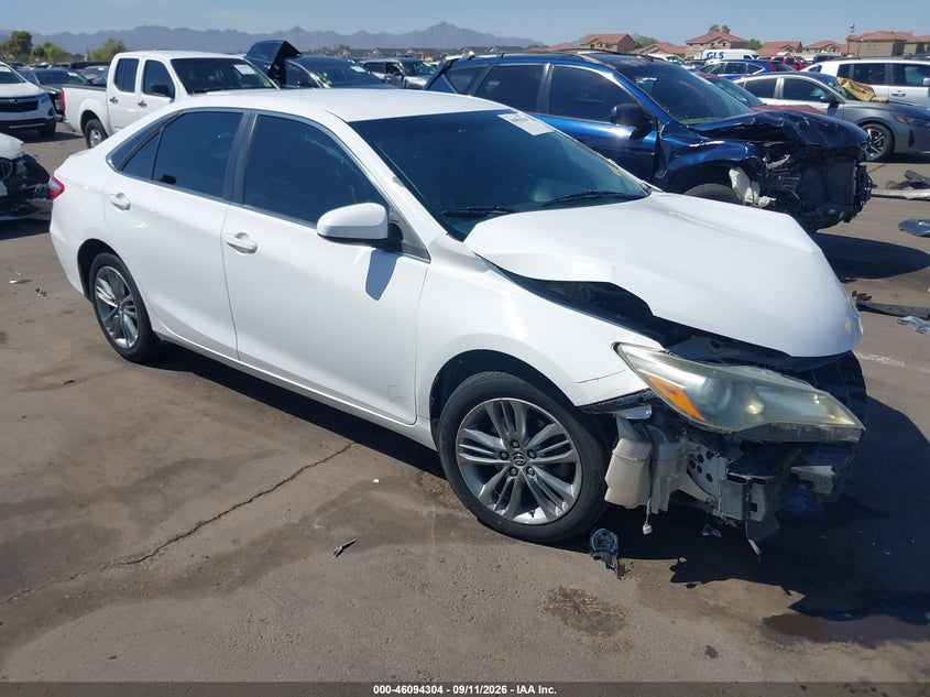 TOYOTA CAMRY - zdjęcie 1