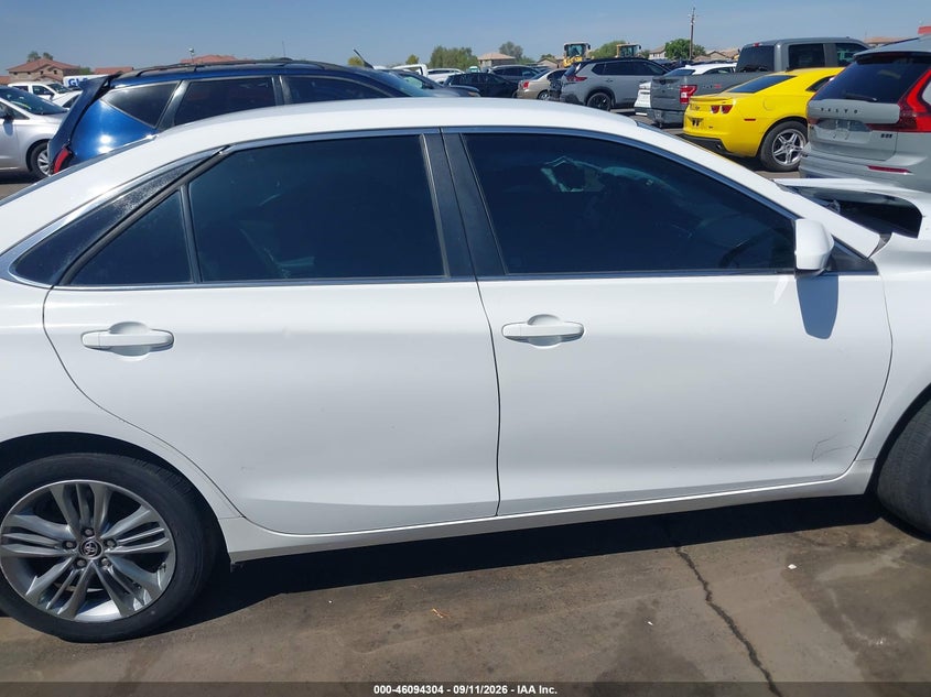 TOYOTA CAMRY - zdjęcie 14