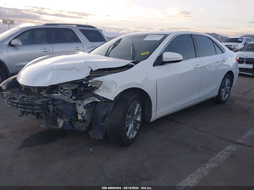 TOYOTA CAMRY - zdjęcie 2