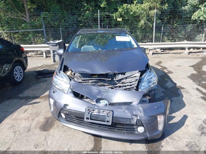 TOYOTA PRIUS - zdjęcie 12