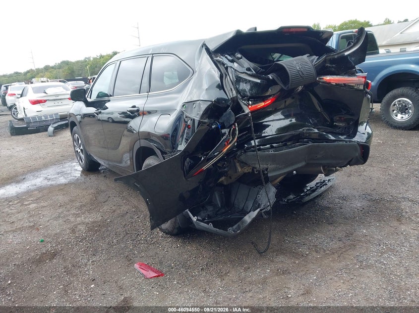TOYOTA HIGHLANDER - zdjęcie 3
