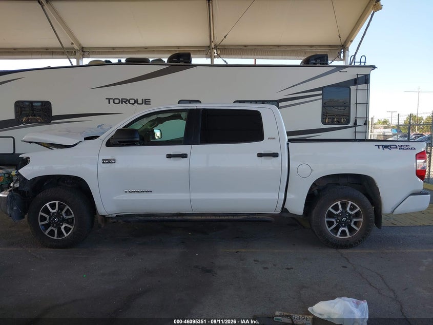 TOYOTA TUNDRA - zdjęcie 14