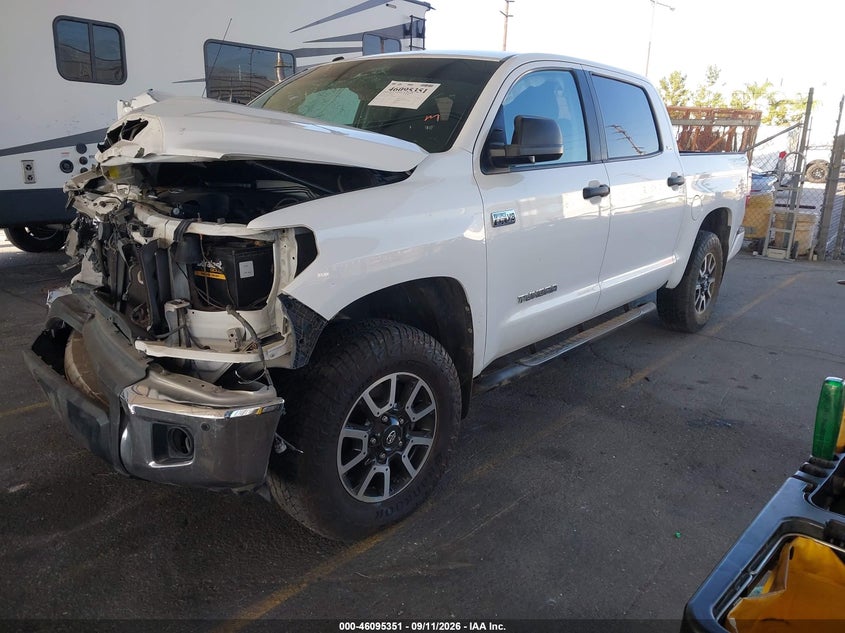 TOYOTA TUNDRA - zdjęcie 2
