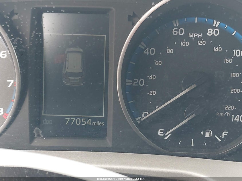 TOYOTA RAV4 - zdjęcie 16