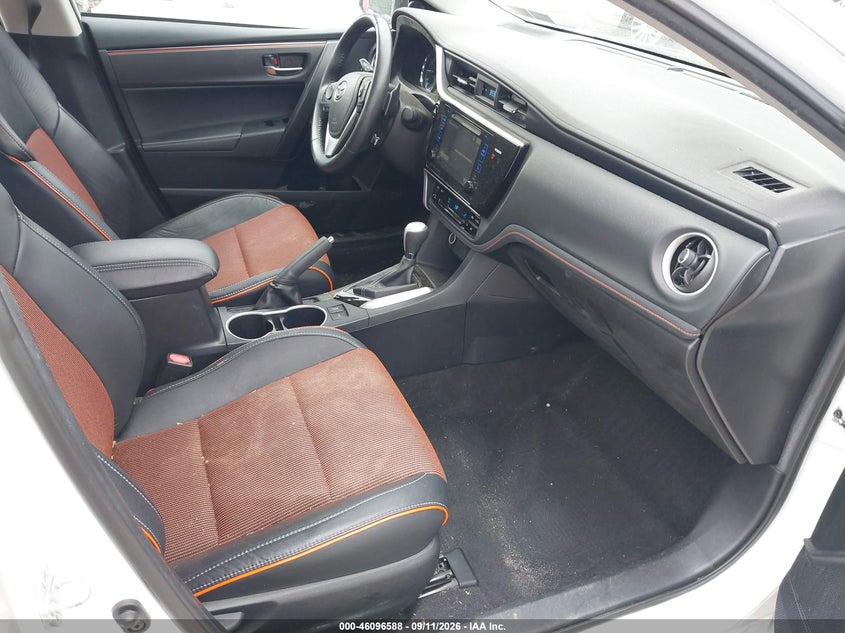 TOYOTA COROLLA - zdjęcie 5
