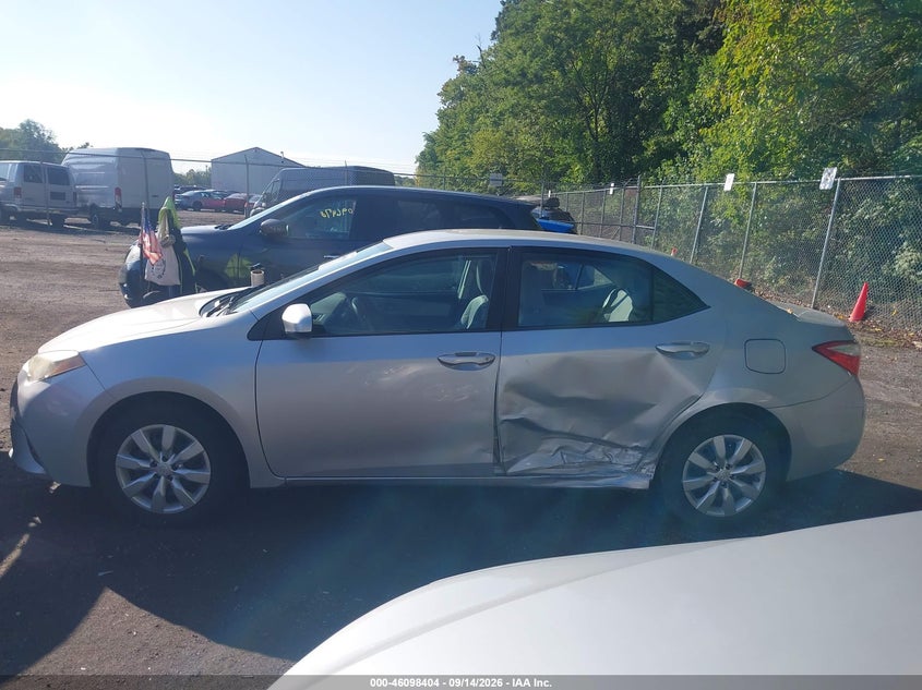 TOYOTA COROLLA - zdjęcie 14
