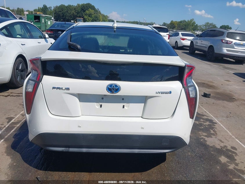 TOYOTA PRIUS - zdjęcie 16