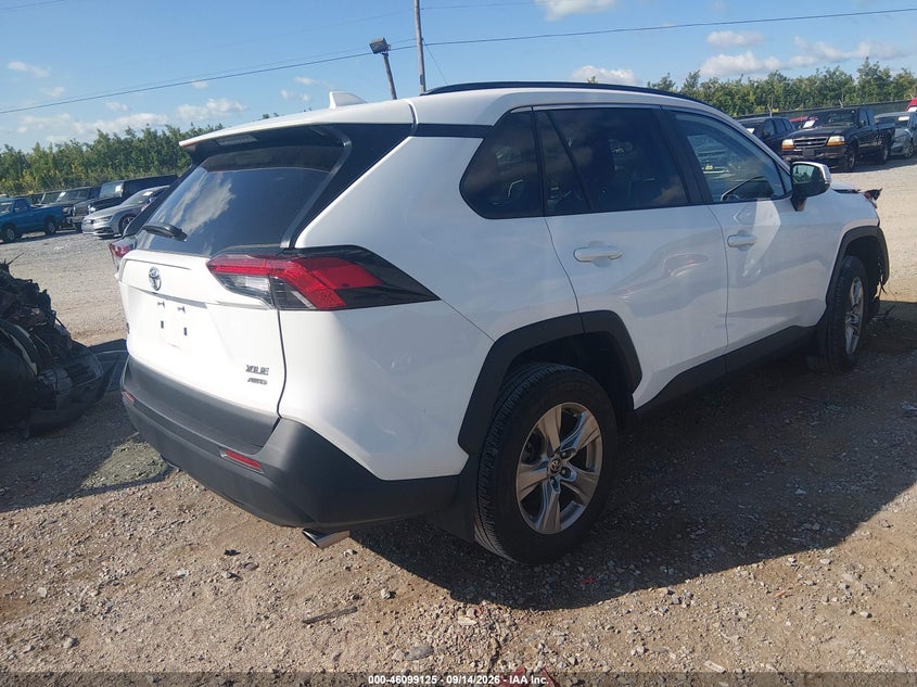 TOYOTA RAV4 - zdjęcie 4