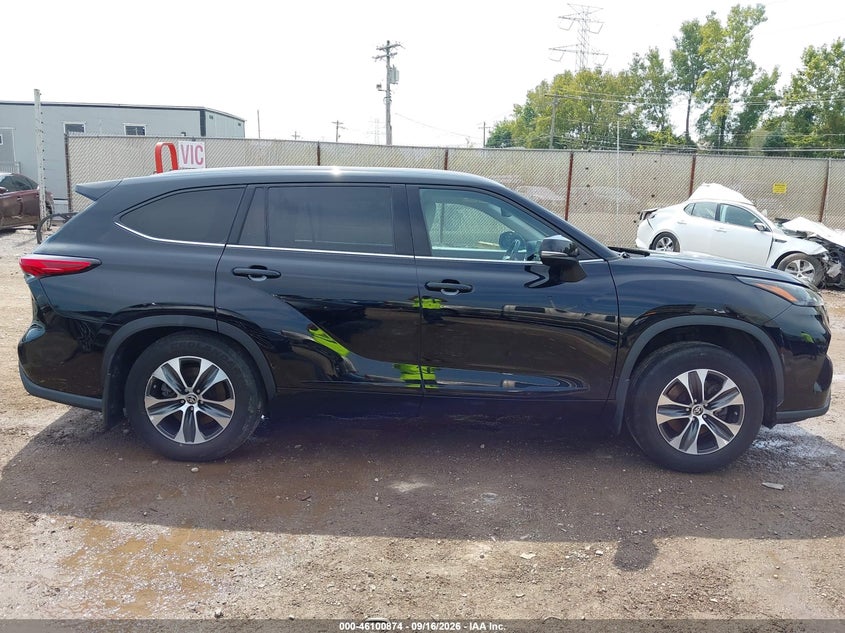 TOYOTA HIGHLANDER - zdjęcie 13