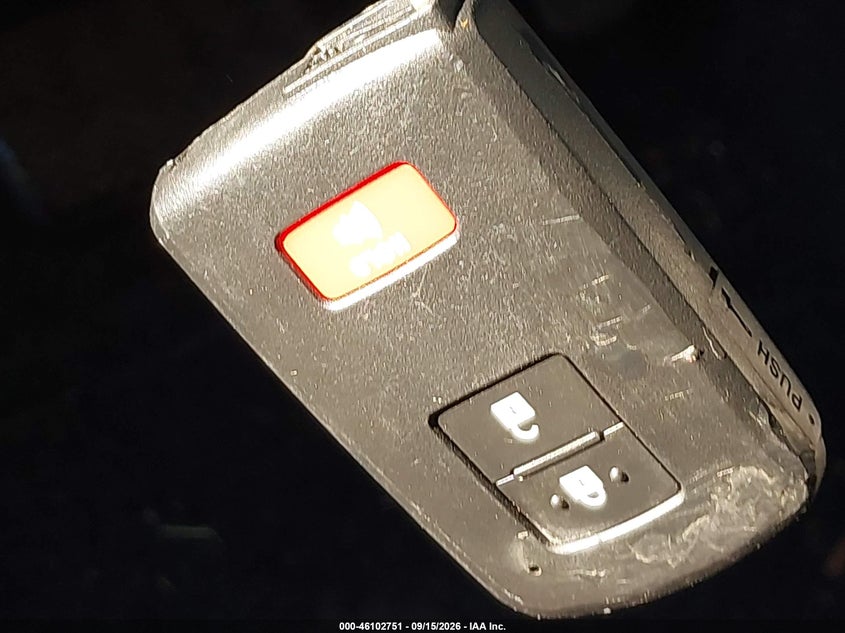 TOYOTA PRIUS V - zdjęcie 11