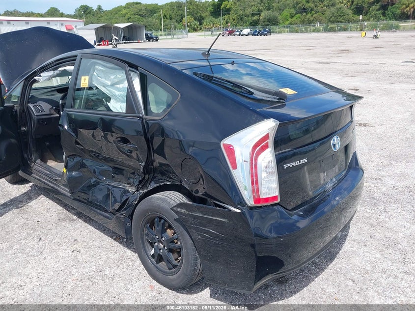 TOYOTA PRIUS - zdjęcie 6