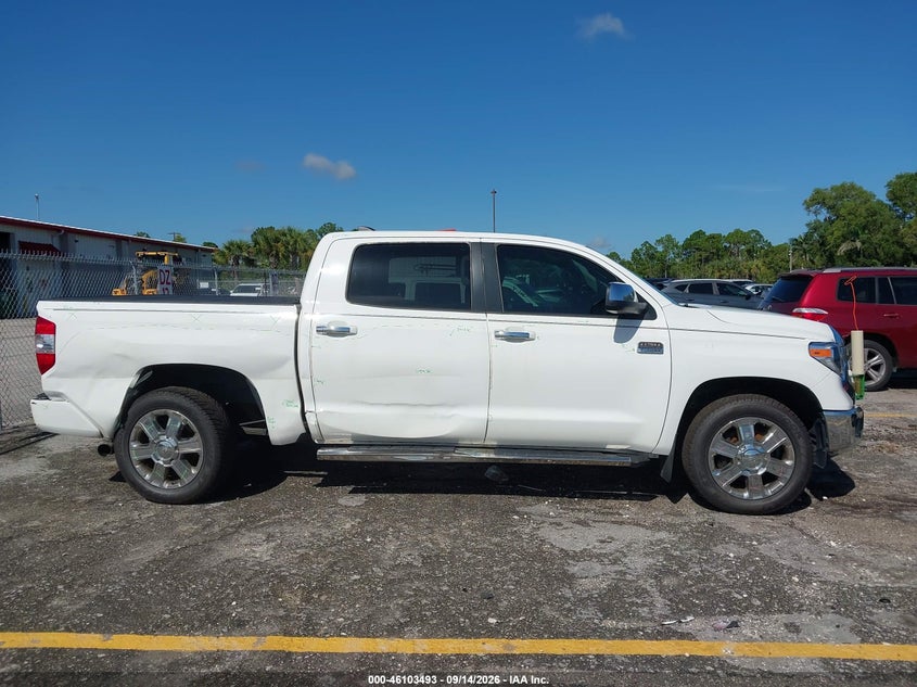TOYOTA TUNDRA - zdjęcie 13