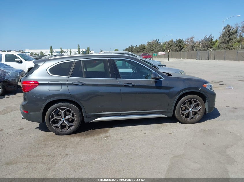 BMW X1 - zdjęcie 13