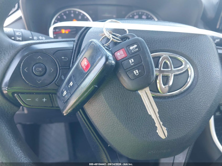 TOYOTA RAV4 - zdjęcie 11