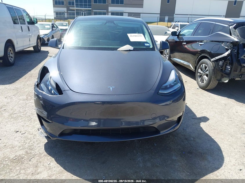 TESLA MODEL Y - zdjęcie 11