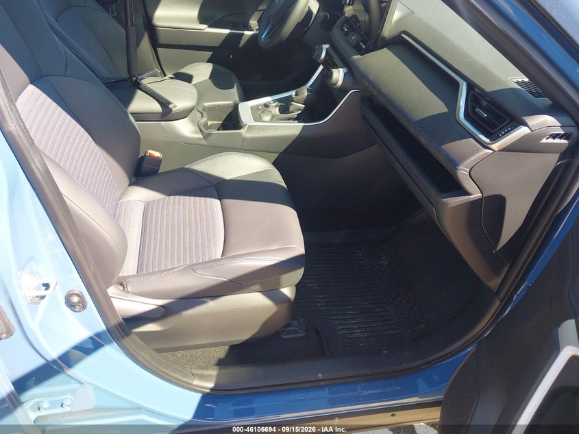 TOYOTA RAV4 HYBRID - zdjęcie 5