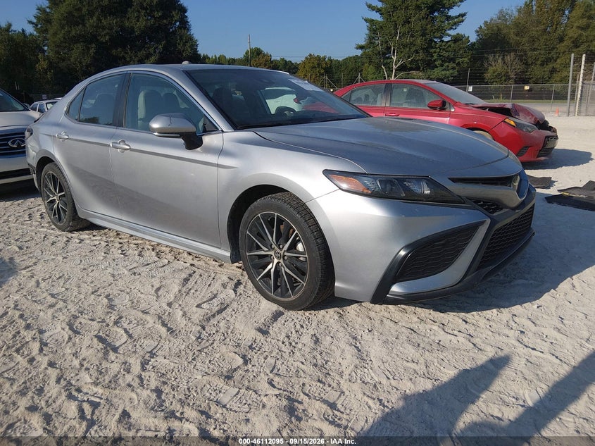 TOYOTA CAMRY - zdjęcie 1