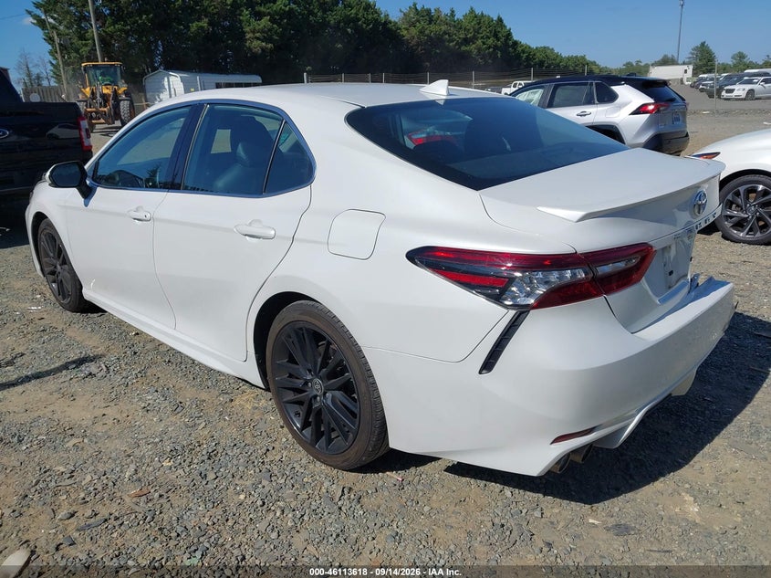 TOYOTA CAMRY - zdjęcie 3