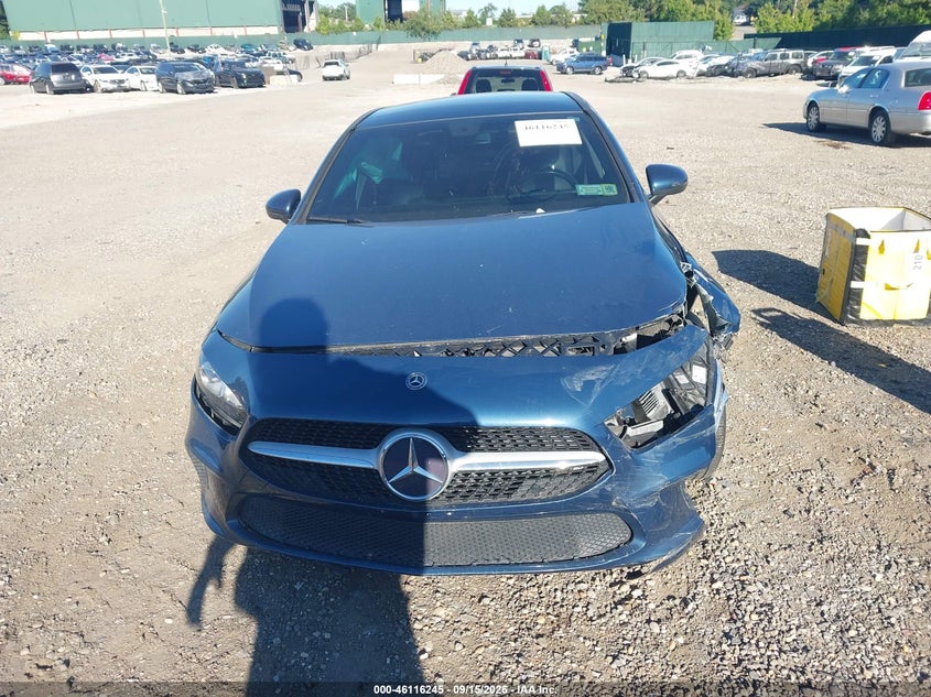 MERCEDES-BENZ A 220 - zdjęcie 11