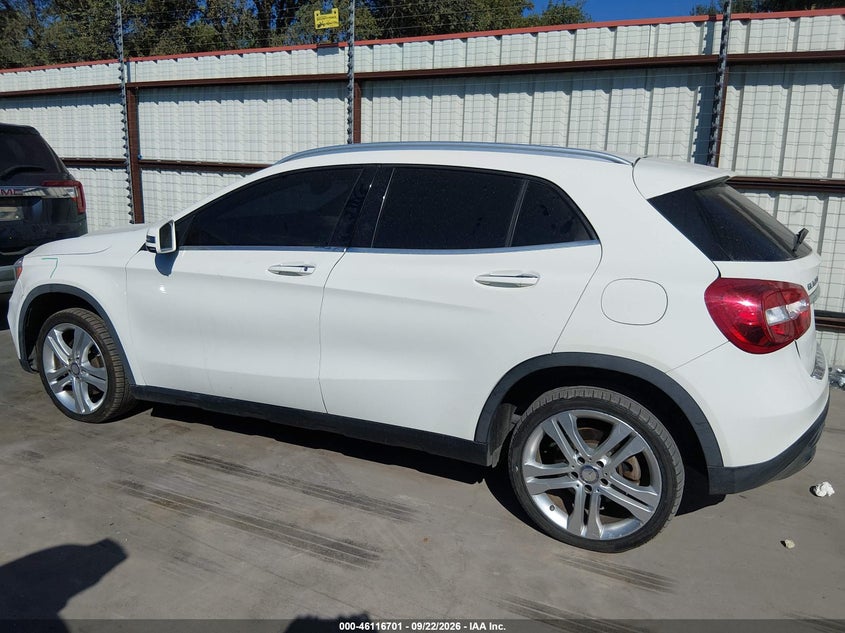MERCEDES-BENZ GLA 250 - zdjęcie 14