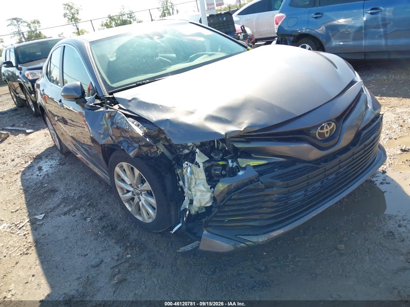 TOYOTA CAMRY - zdjęcie 6