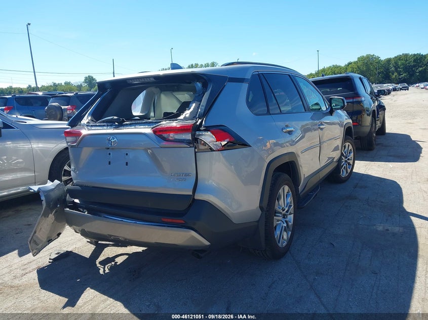 TOYOTA RAV4 - zdjęcie 4